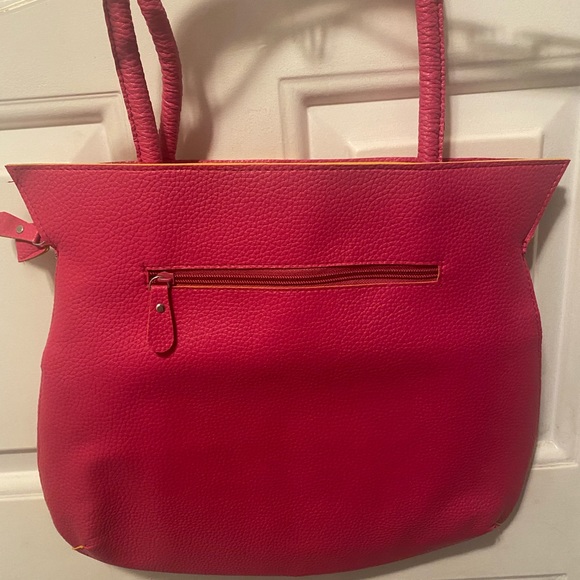 👍👍 SOLD👍👍MSC Mainstream Collection Tote Bag - Picture 2 of 12